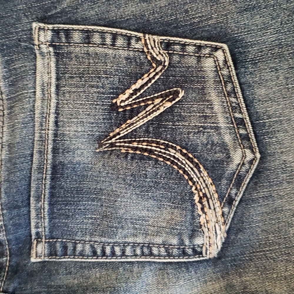 Maurices blue, denim jeans size 4. Excellent pre owned condition. - Picture 4 of 5